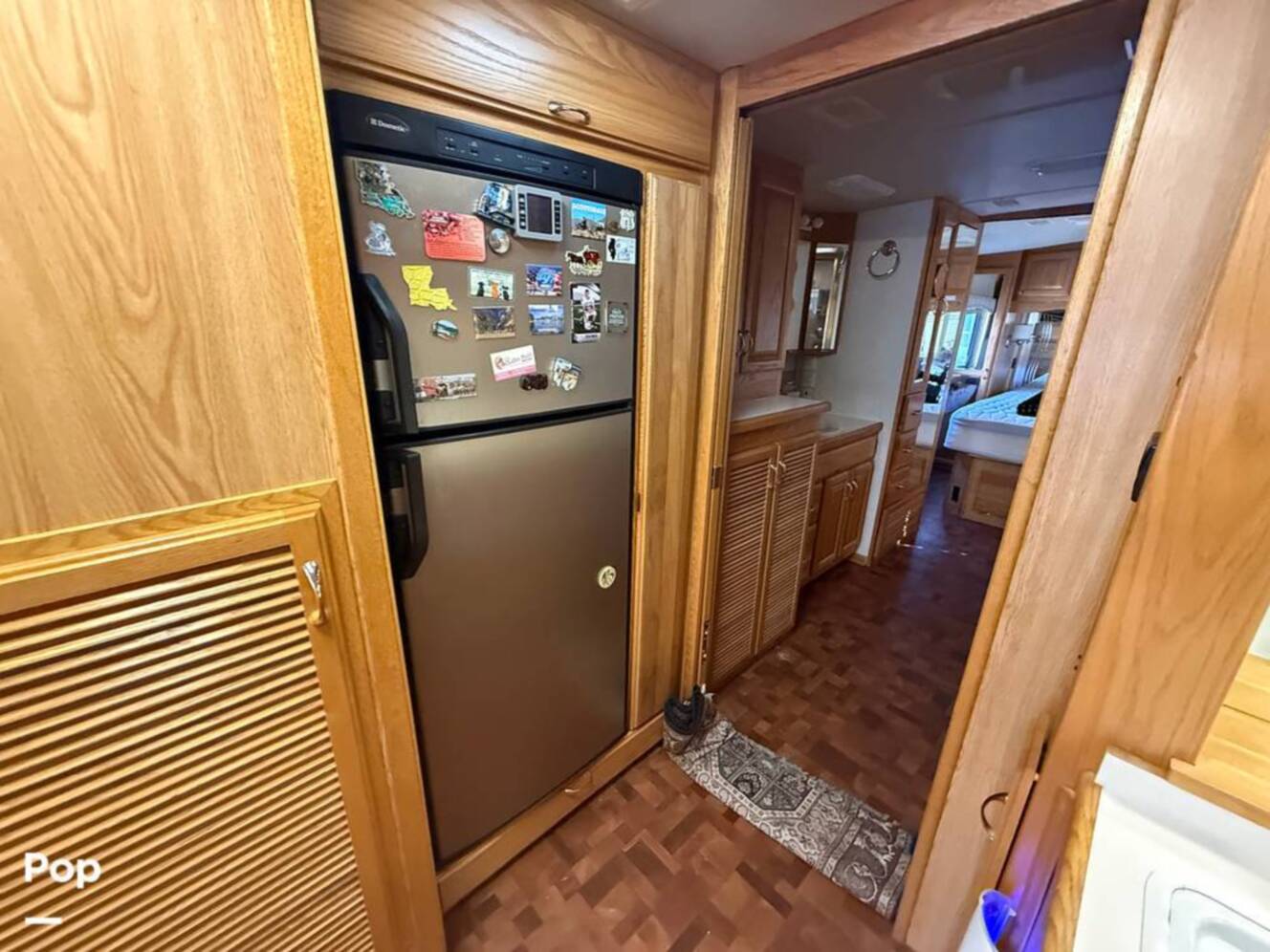 A photo of this 2006 Airstream Skydeck XL XL390
