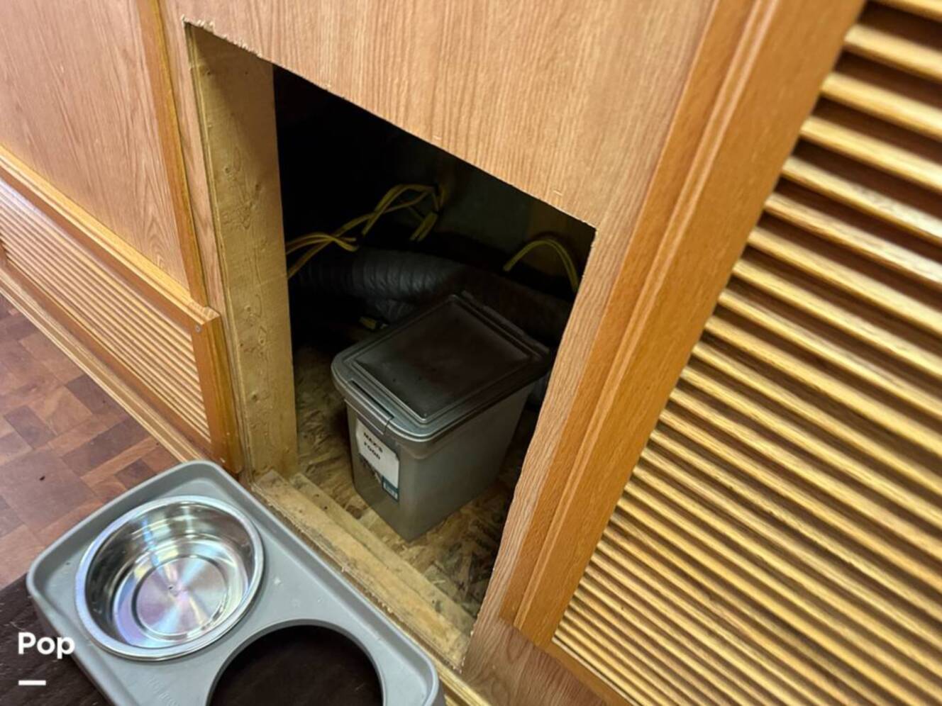 A photo of this 2006 Airstream Skydeck XL XL390