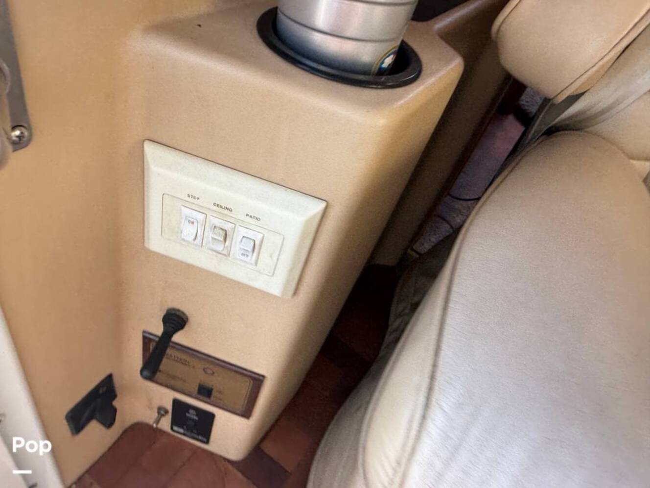 A photo of this 2006 Airstream Skydeck XL XL390