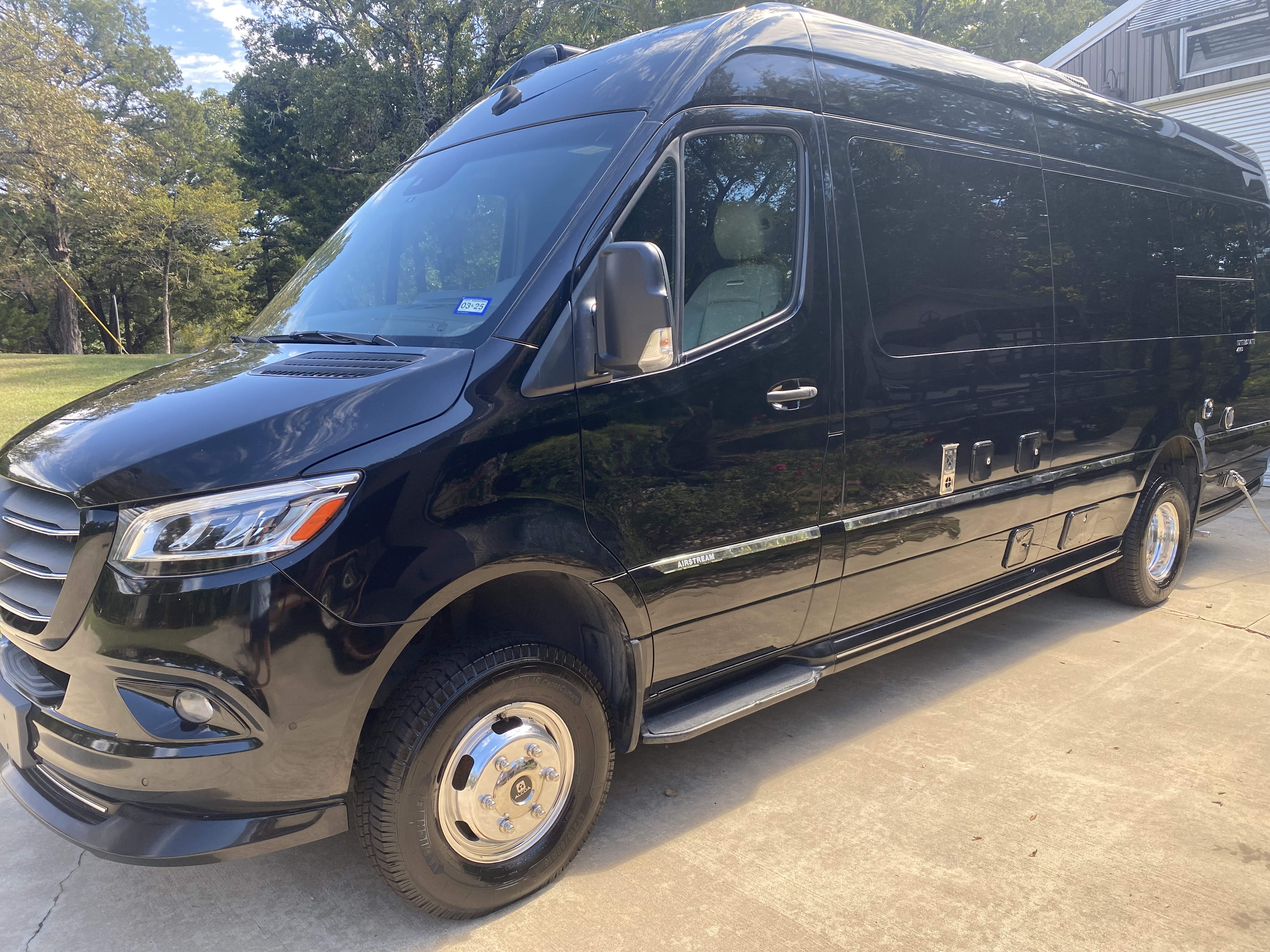 2021 Airstream INTERSTATE 24GT 4X4 in pottsboro TX