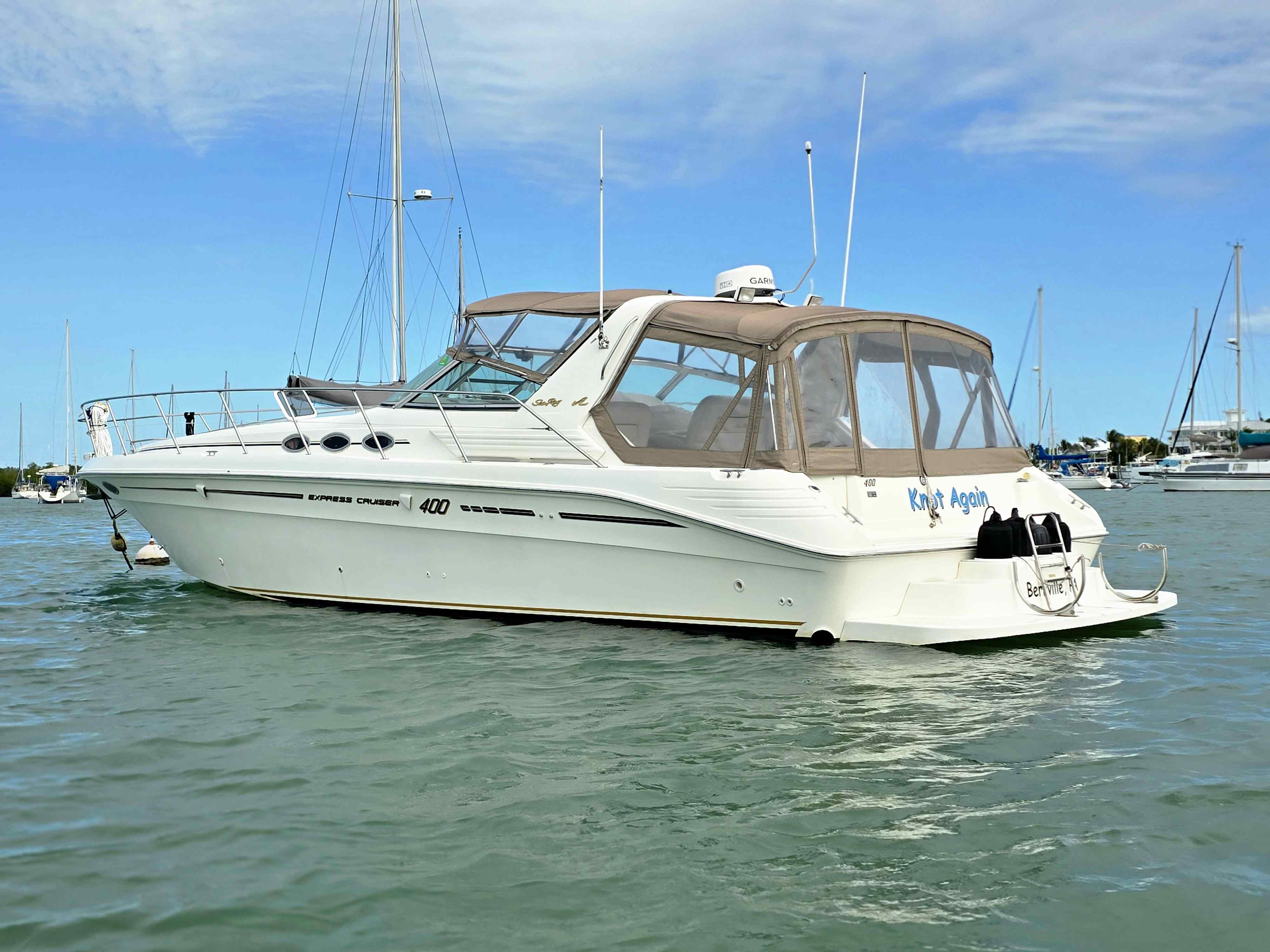 1998 Sea Ray 400 Express Cruiser in bernville PA