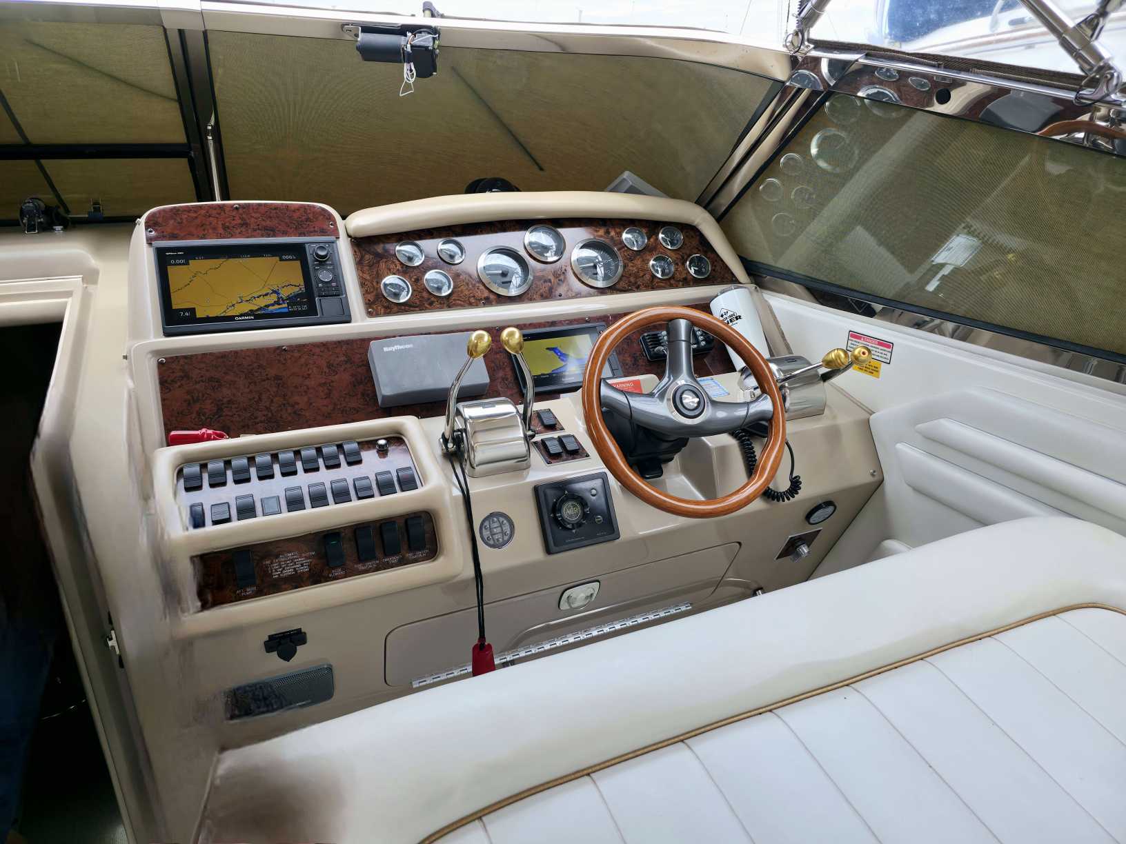 1998 Sea Ray 400 Express Cruiser in bernville PA