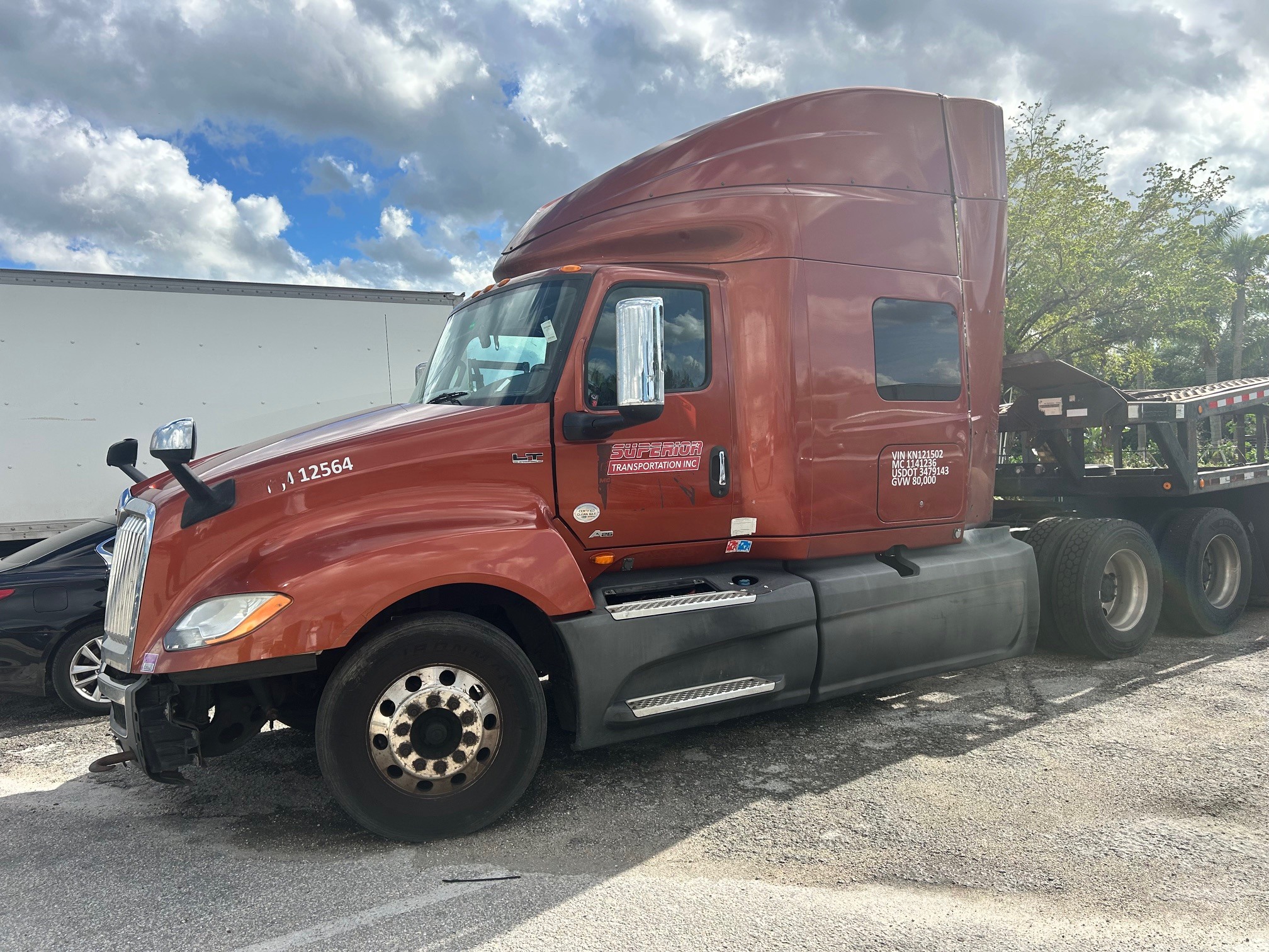 2019 INTERNATIONAL LT625 in Miami, FL