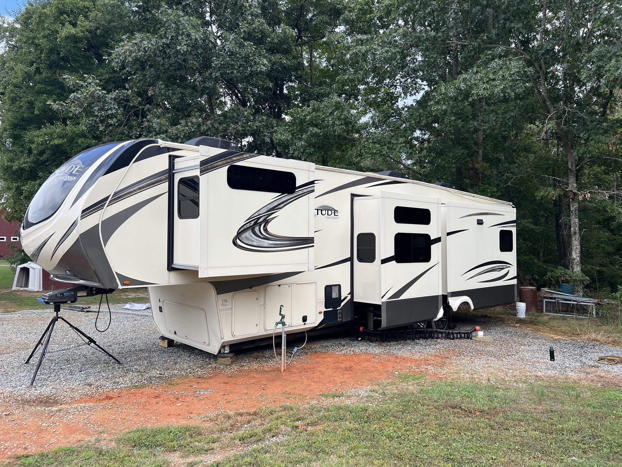 2021 Grand Design SOLITUDE 378MBS-R in alton VA