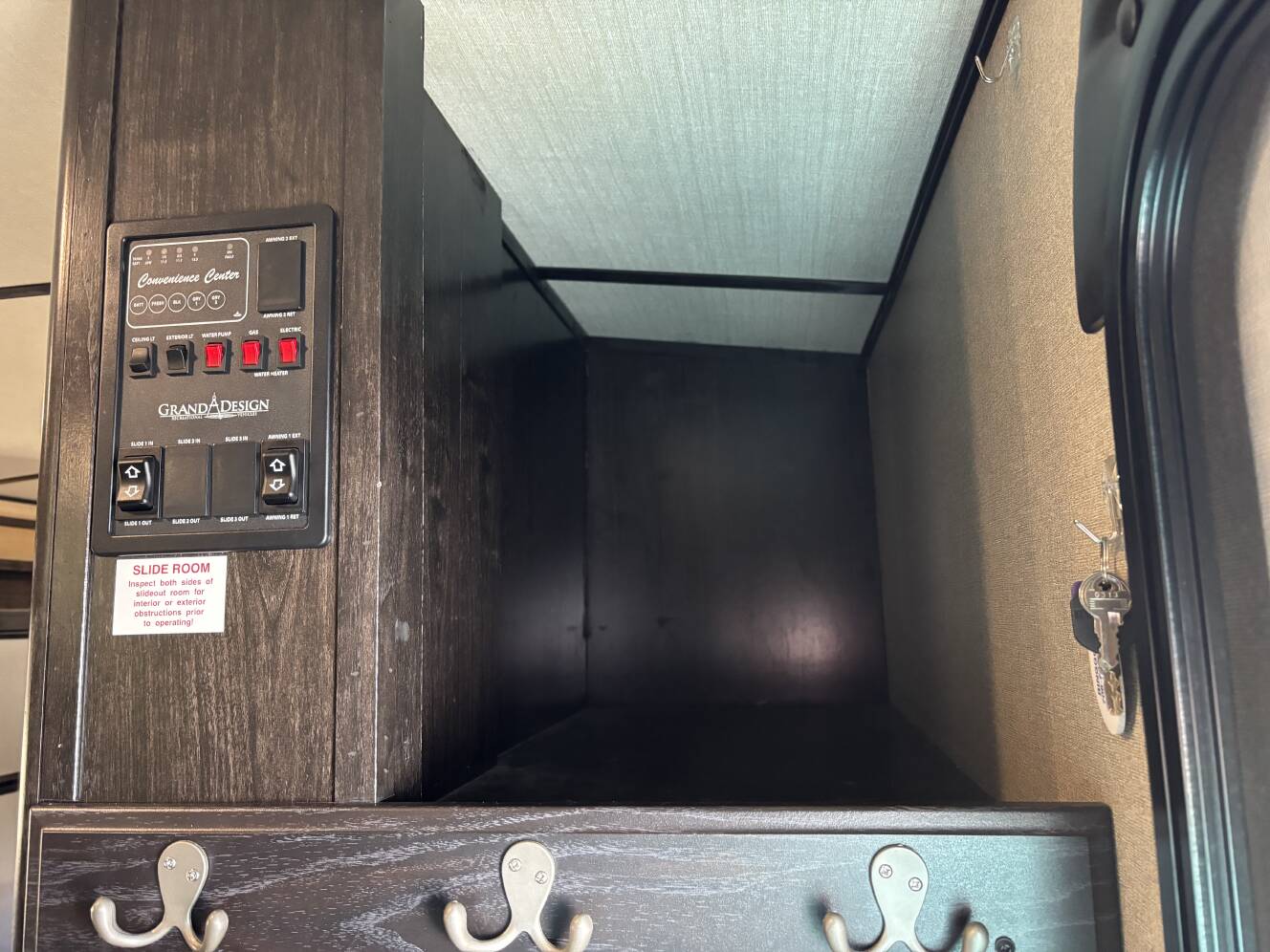 A photo of this 2018 Grand Design IMAGINE 2400BH