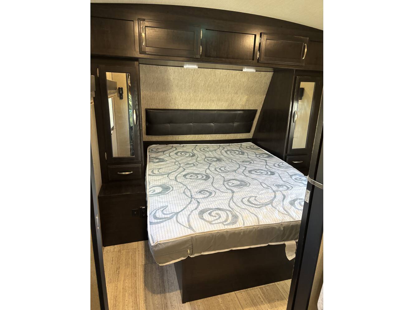 A photo of this 2018 Grand Design IMAGINE 2400BH