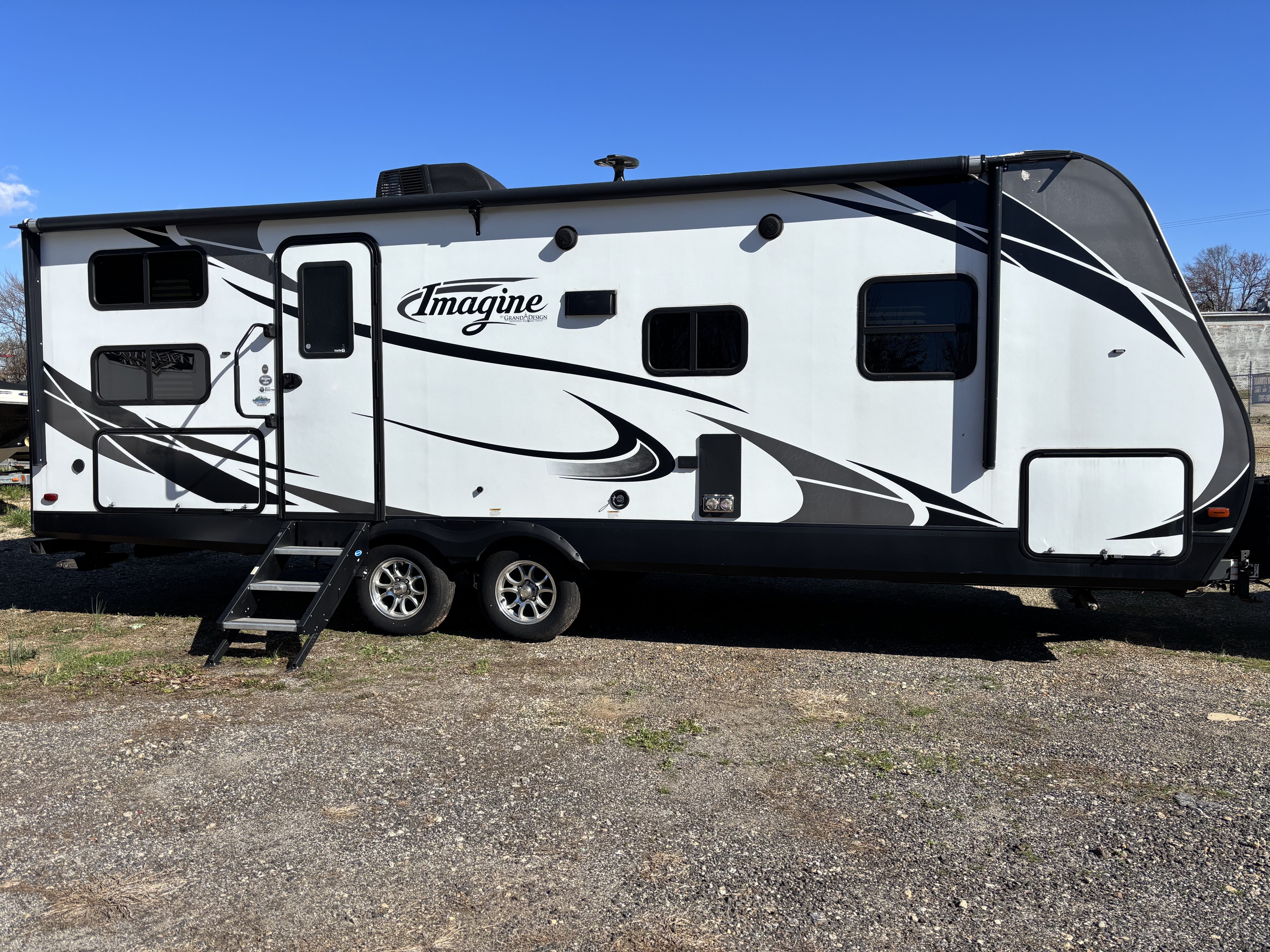 2018 Grand Design IMAGINE 2400BH RV