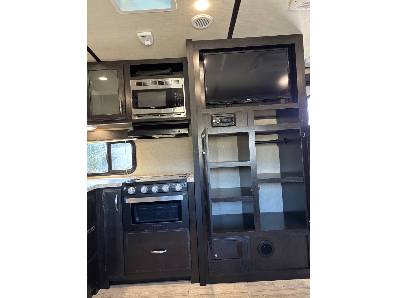 A photo of this 2018 Grand Design IMAGINE 2400BH