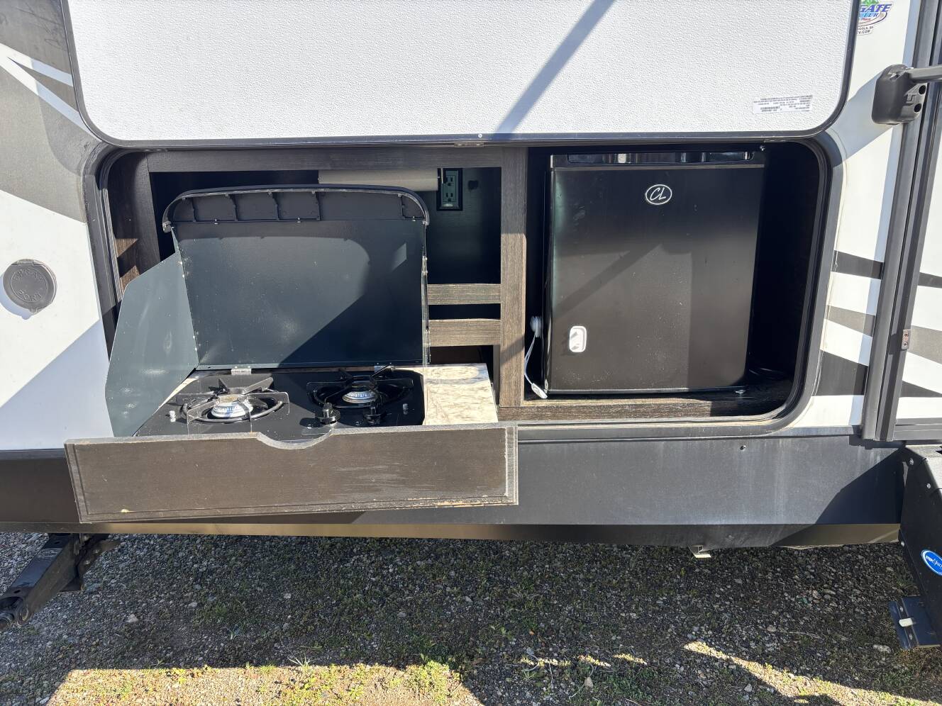 A photo of this 2018 Grand Design IMAGINE 2400BH