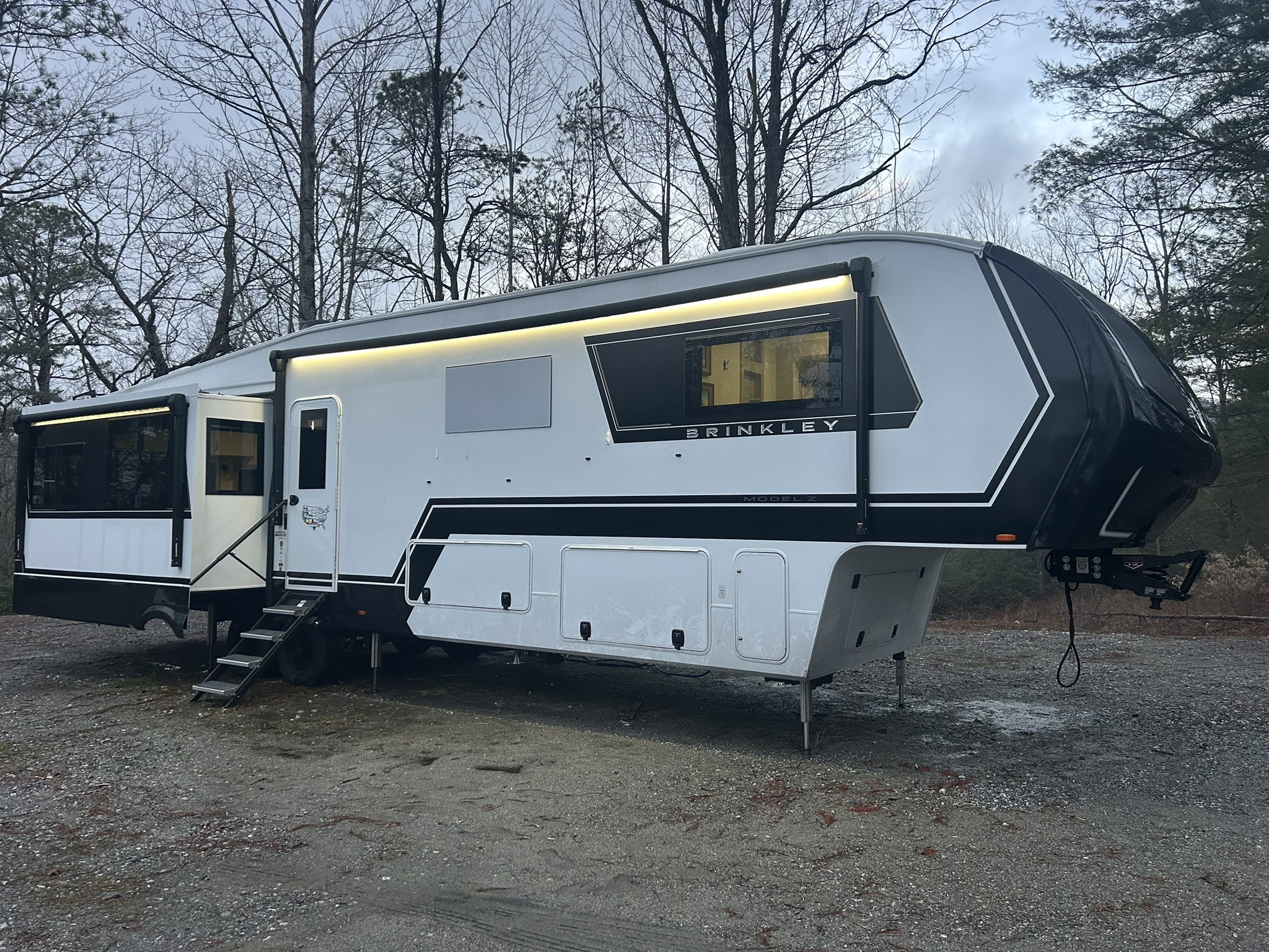 2025 Brinkley MODEL Z 3610 RV