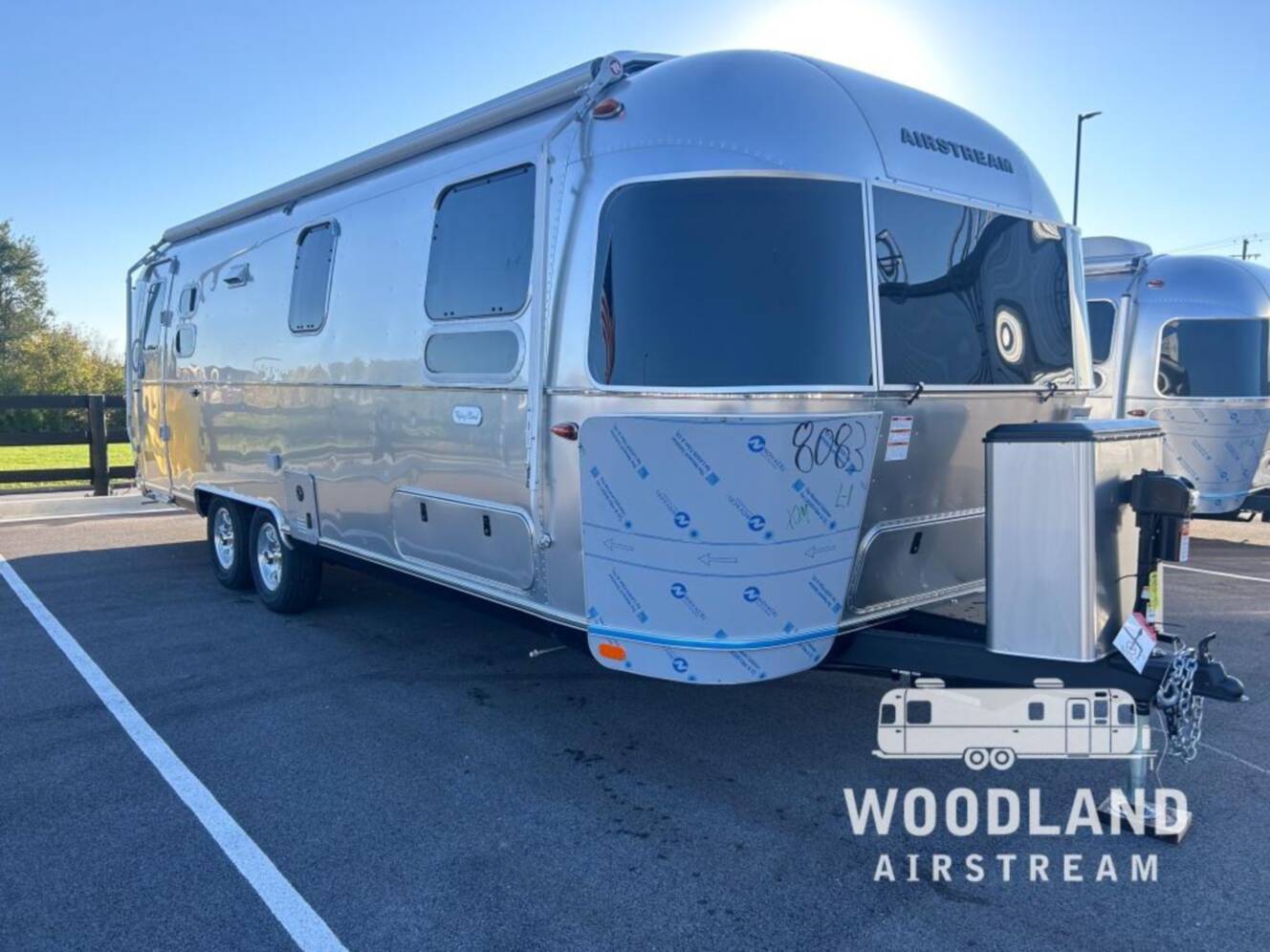 A photo of this 2026 Airstream Flying Cloud 27FB Twin