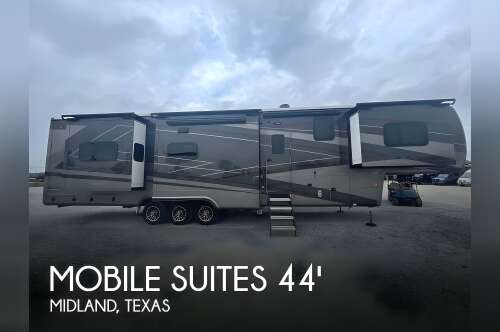 2025 DRV Mobile Suites 44 Orlando in midland TX