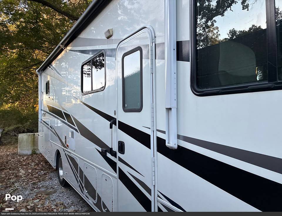 2019 Winnebago Intent 30R in st. louis MO