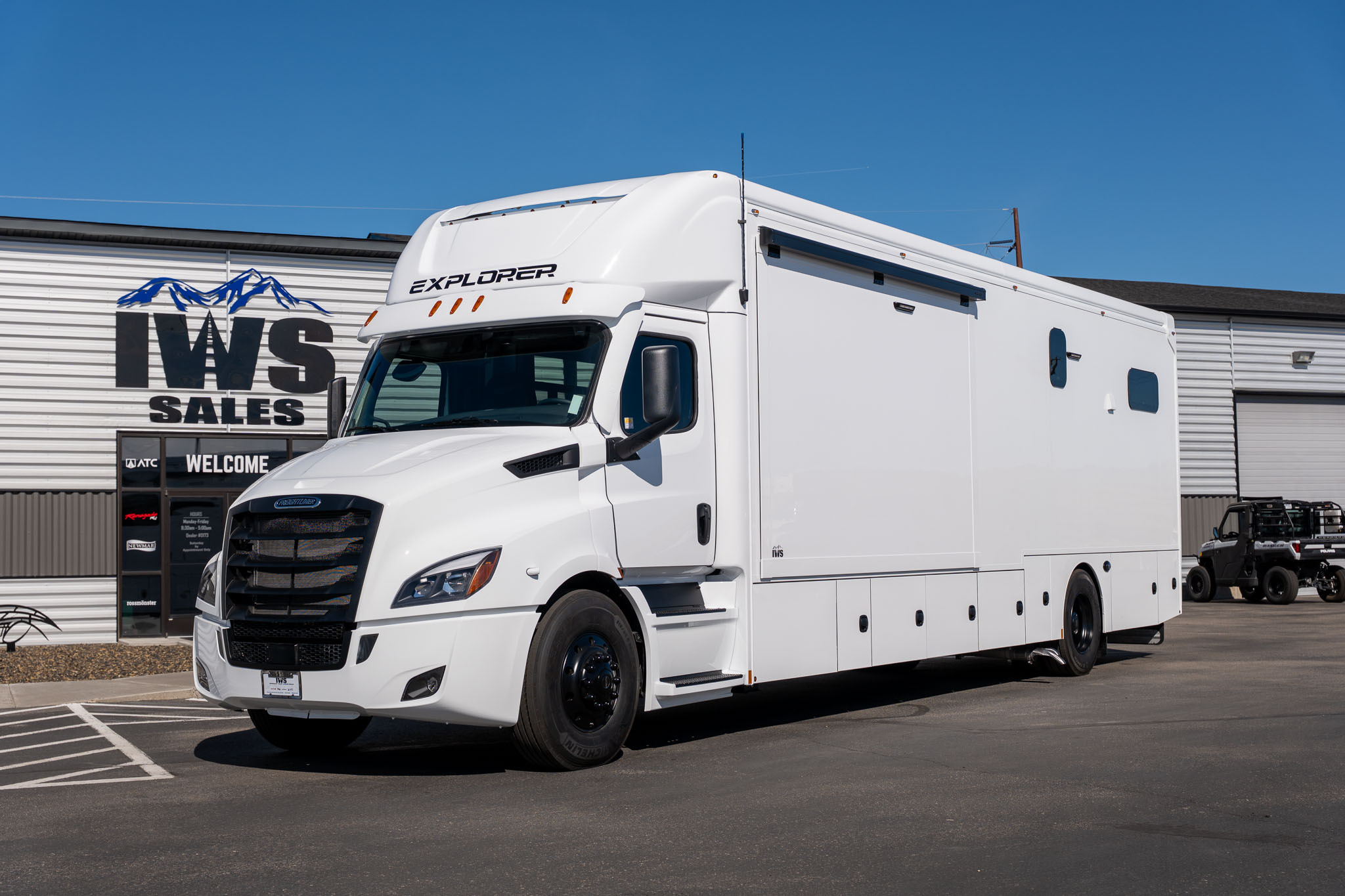 2026 Renegade EXPLORER 40EBH Super C RV