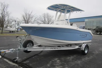 2024 Robalo R180 Center Console Boat boat