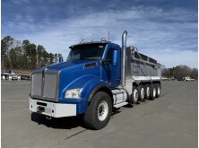5 Key Features to Look for in a Commercial Truck for Construction image