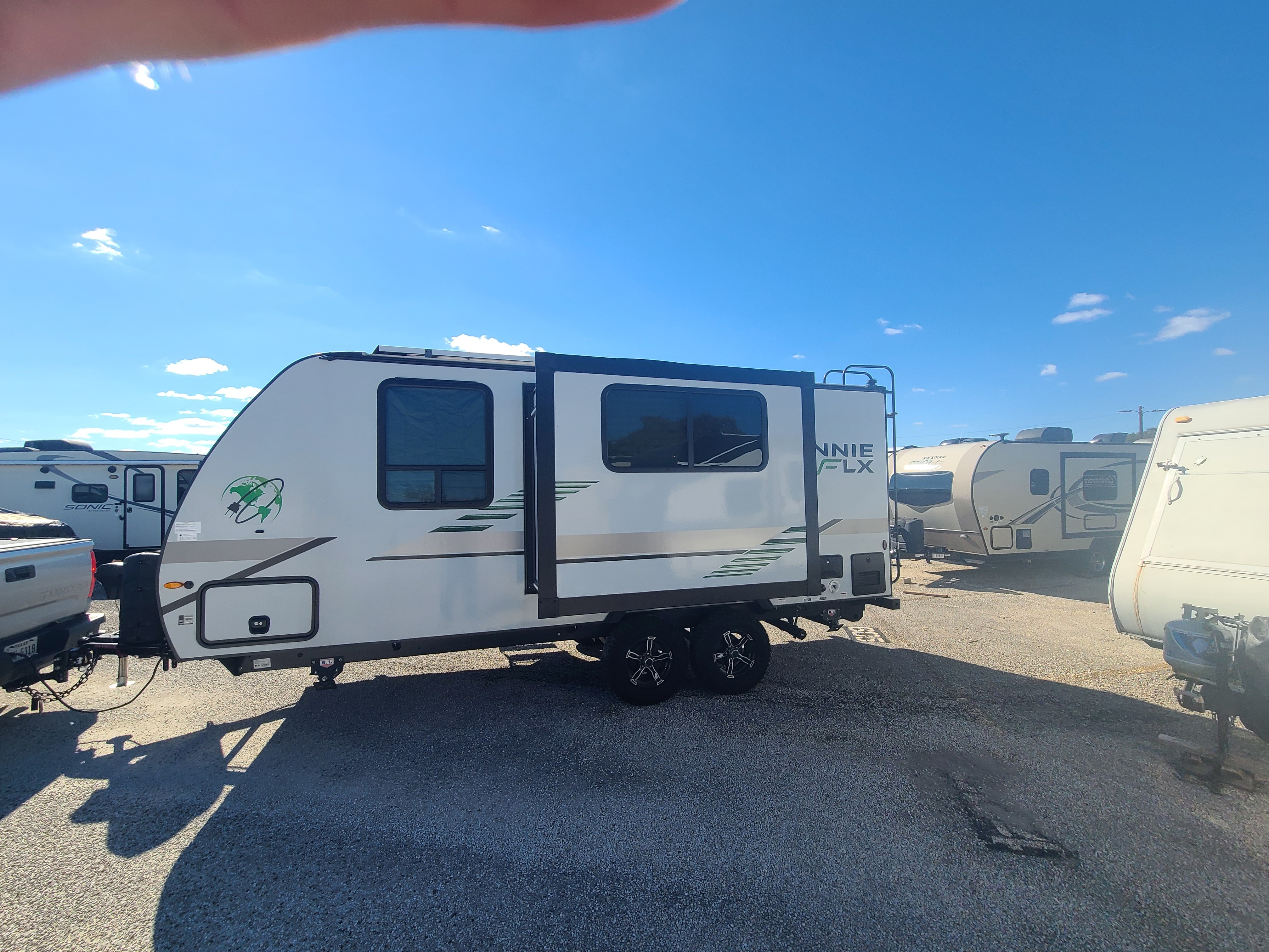 2022 Winnebago MICRO MINNIE FLX 2108FBS in san antonio TX