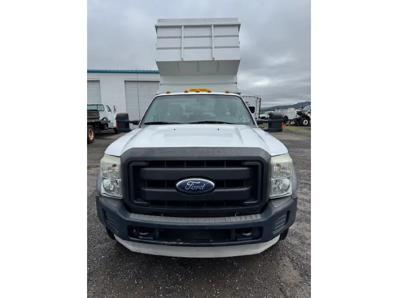 2012 FORD F550