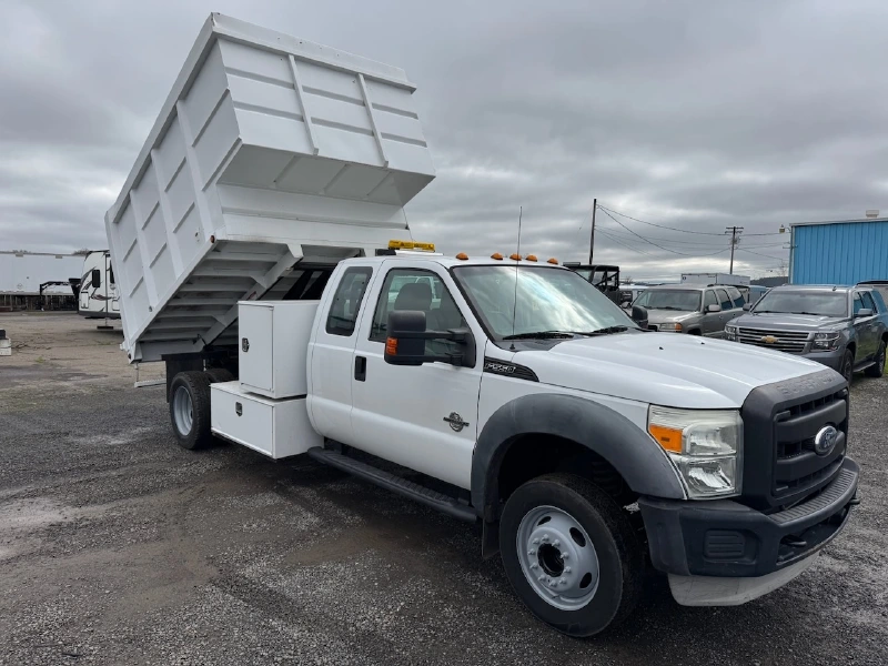 2012 FORD F550