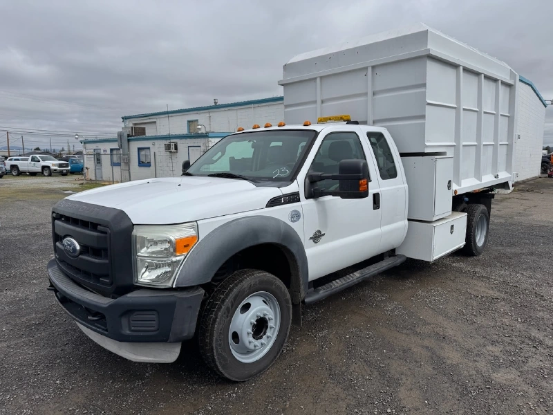 2012 FORD F550