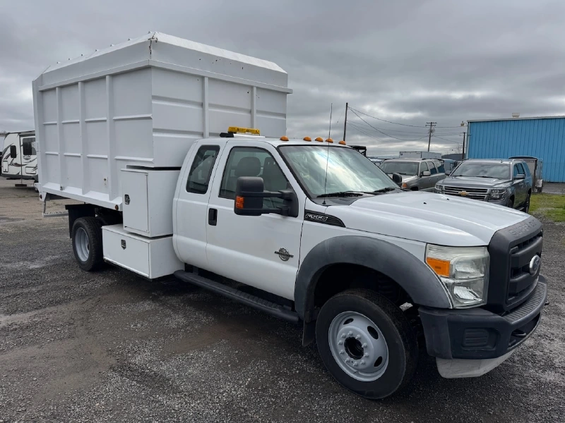 2012 FORD F550