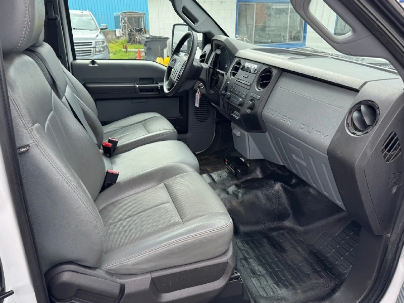 2012 FORD F550