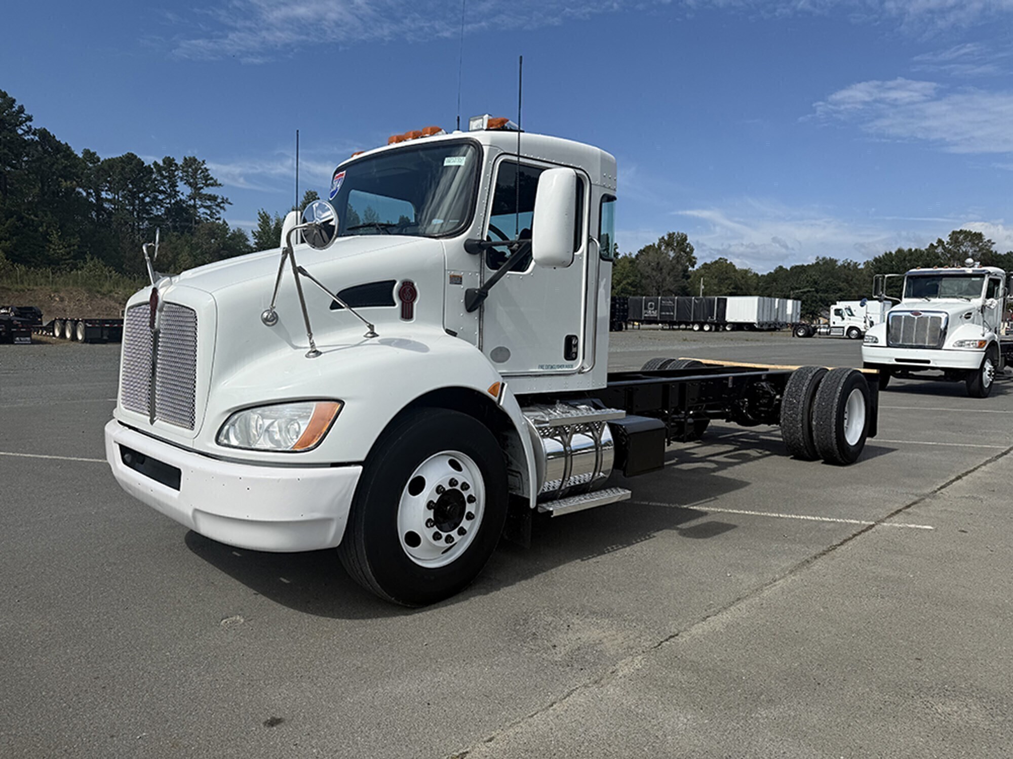 2014 KENWORTH T3 Series in Ashland, VA