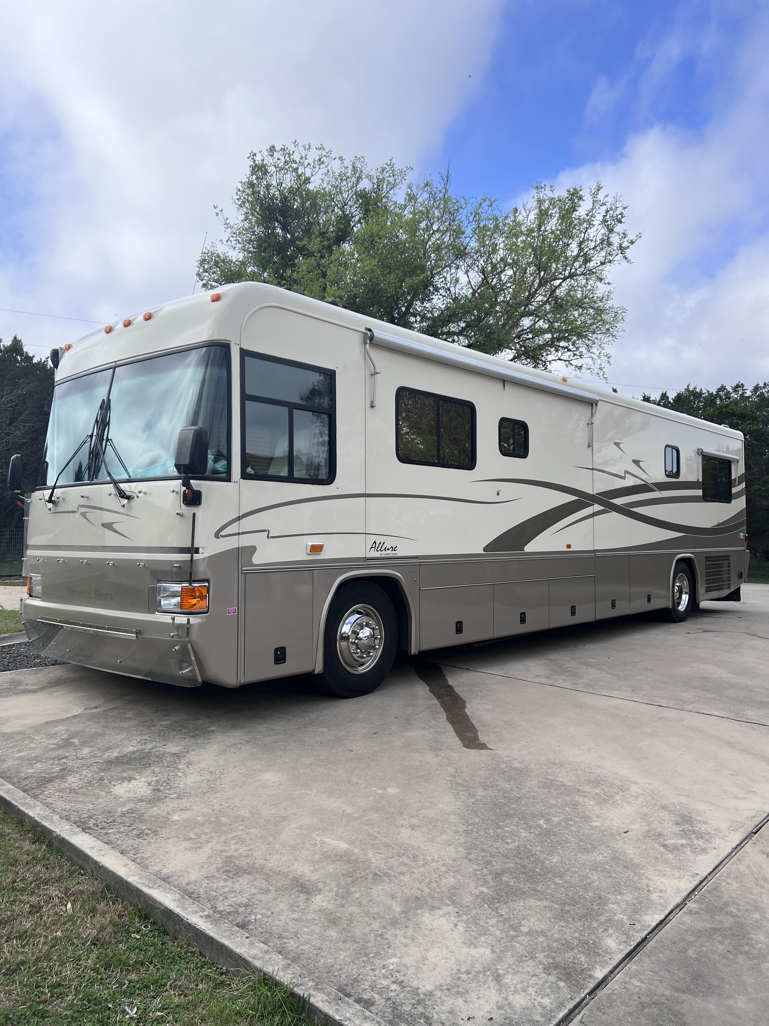 2000 Country Coach ALLURE 40 RV