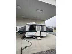 2002 COLEMAN GRAND TOUR SANTA FE