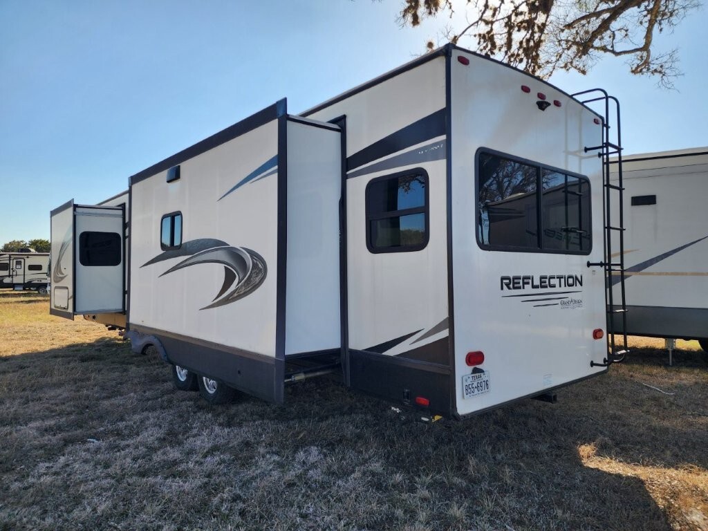 2022 Grand Design REFLECTION 315RLTS in pipe creek TX