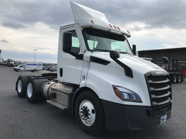 2020 FREIGHTLINER CASCADIA 116 in Harrisonburg, VA