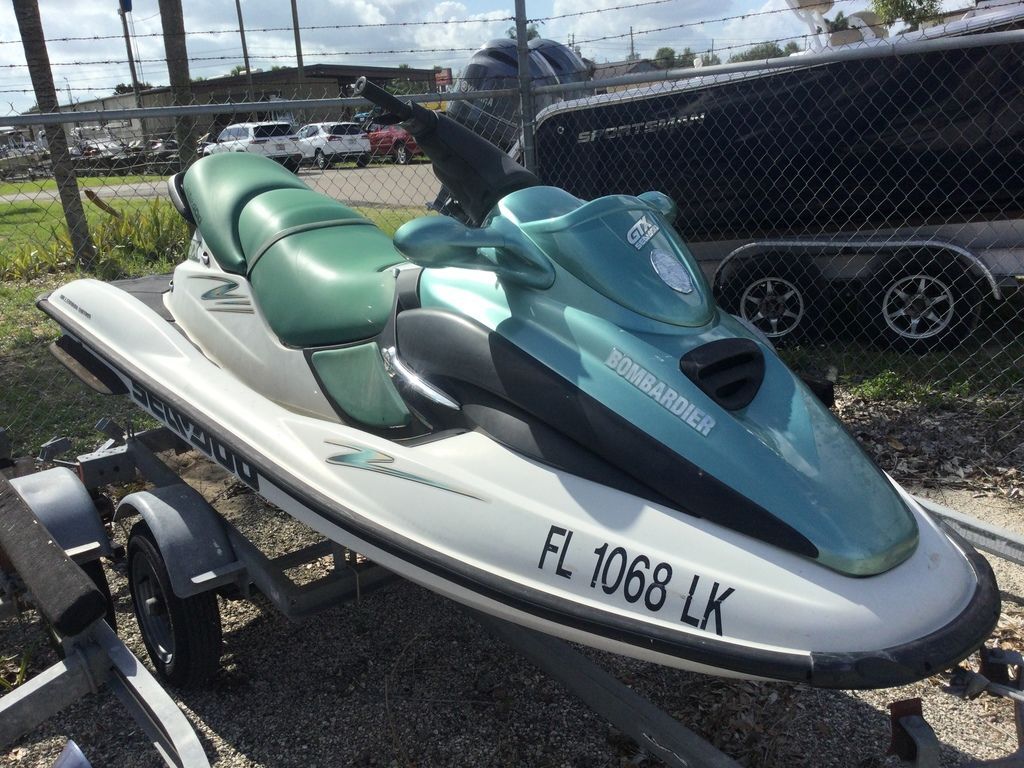 2000 Sea-Doo GTX in lake placid FL