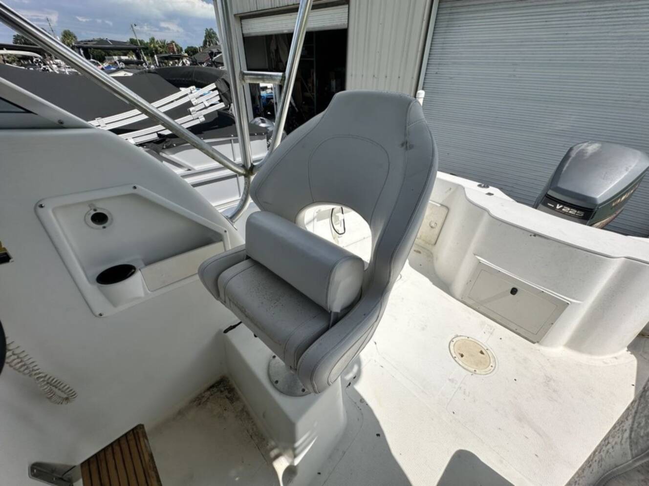 A photo of this 2000 Sailfish SF 234 WA