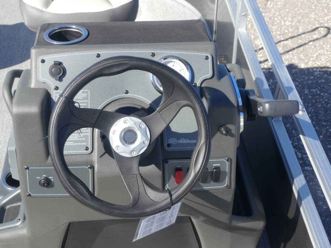 A photo of this 2026 Sun Tracker Bass Buggy® 16 XL Select