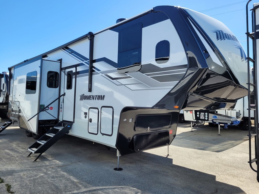 2026 Grand Design Momentum 344M in gilroy CA