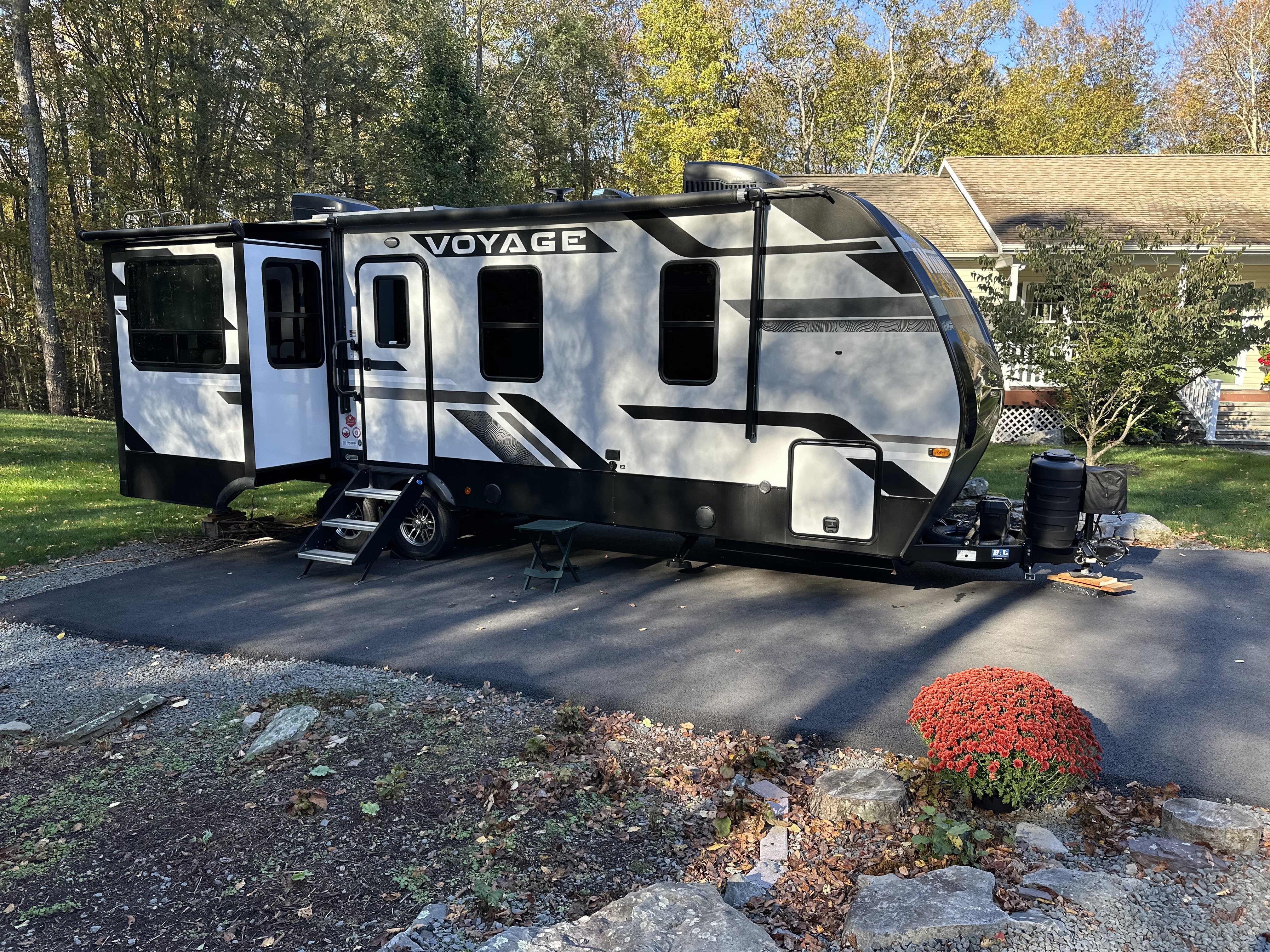 2024 Winnebago VOYAGE 2730RL RV