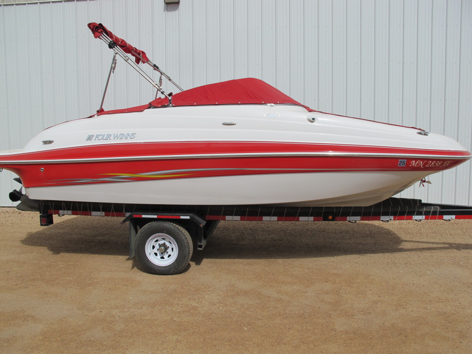 2005 Four Winns 194 FUNSHIP in lester prairie MN