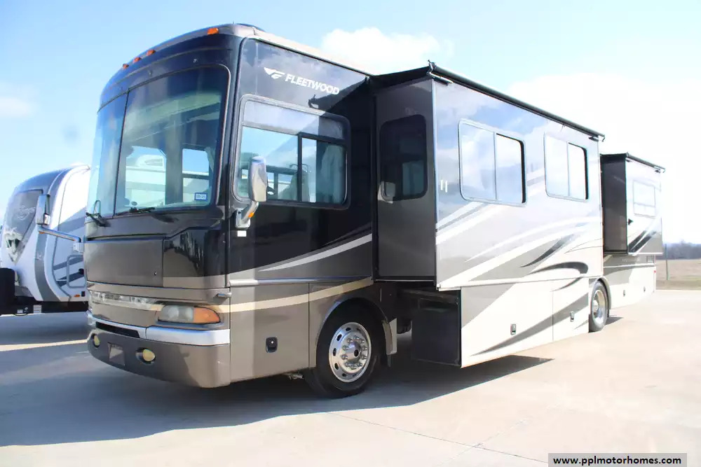 2007 Fleetwood Providence 39S in cleburne TX
