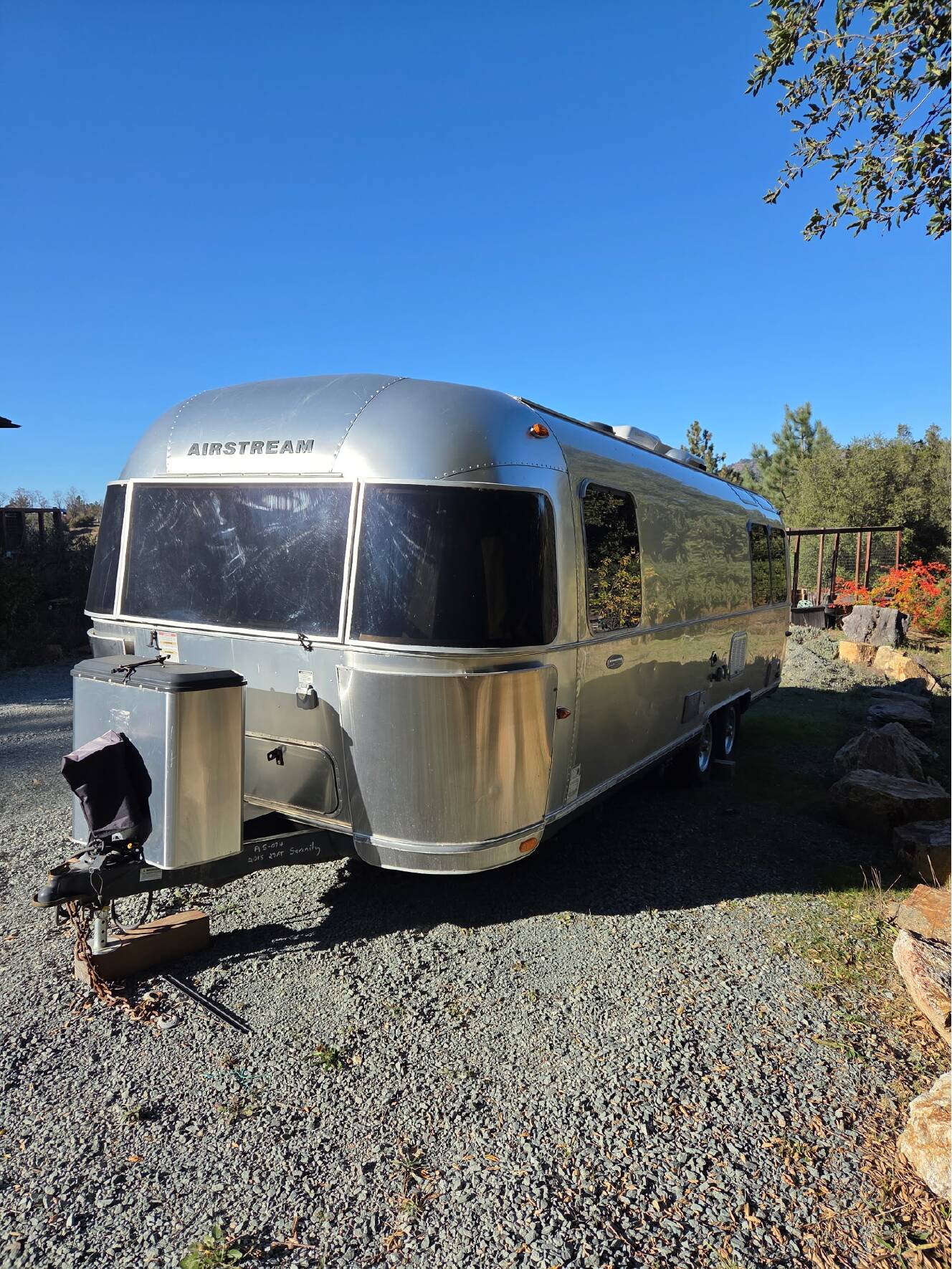 A photo of this 2015 Airstream INTERNATIONAL SERENITY 27FB