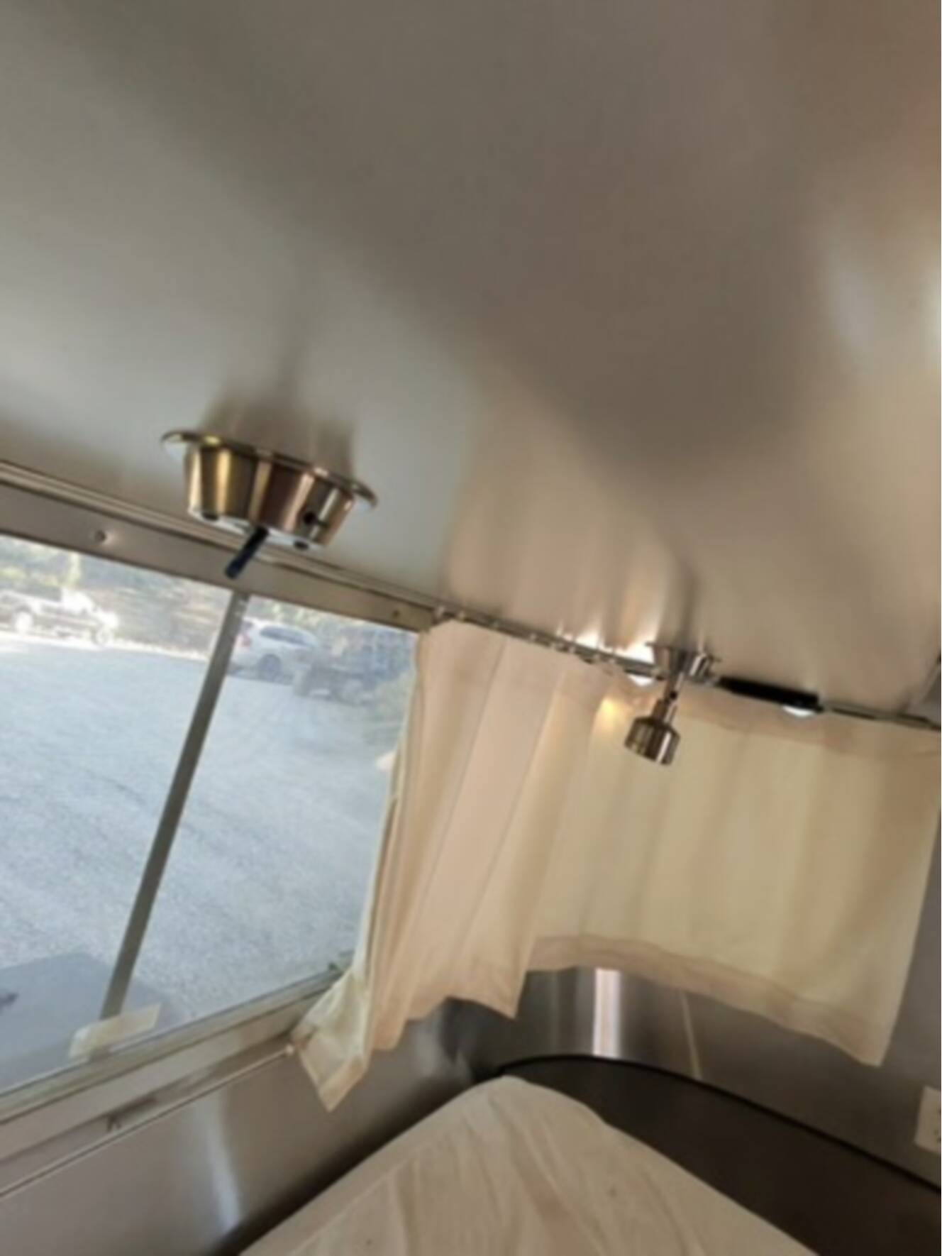 A photo of this 2015 Airstream INTERNATIONAL SERENITY 27FB