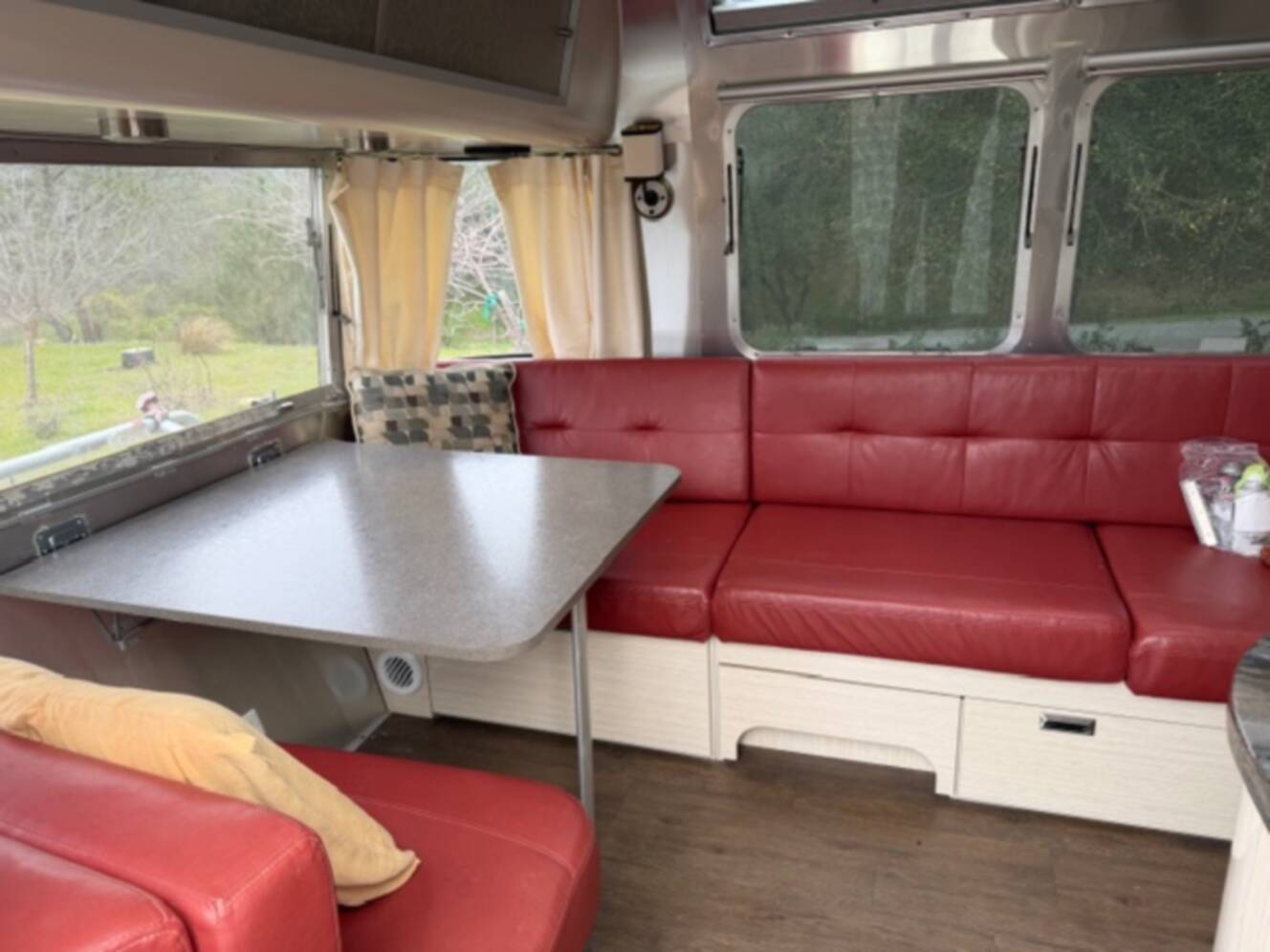 A photo of this 2015 Airstream INTERNATIONAL SERENITY 27FB
