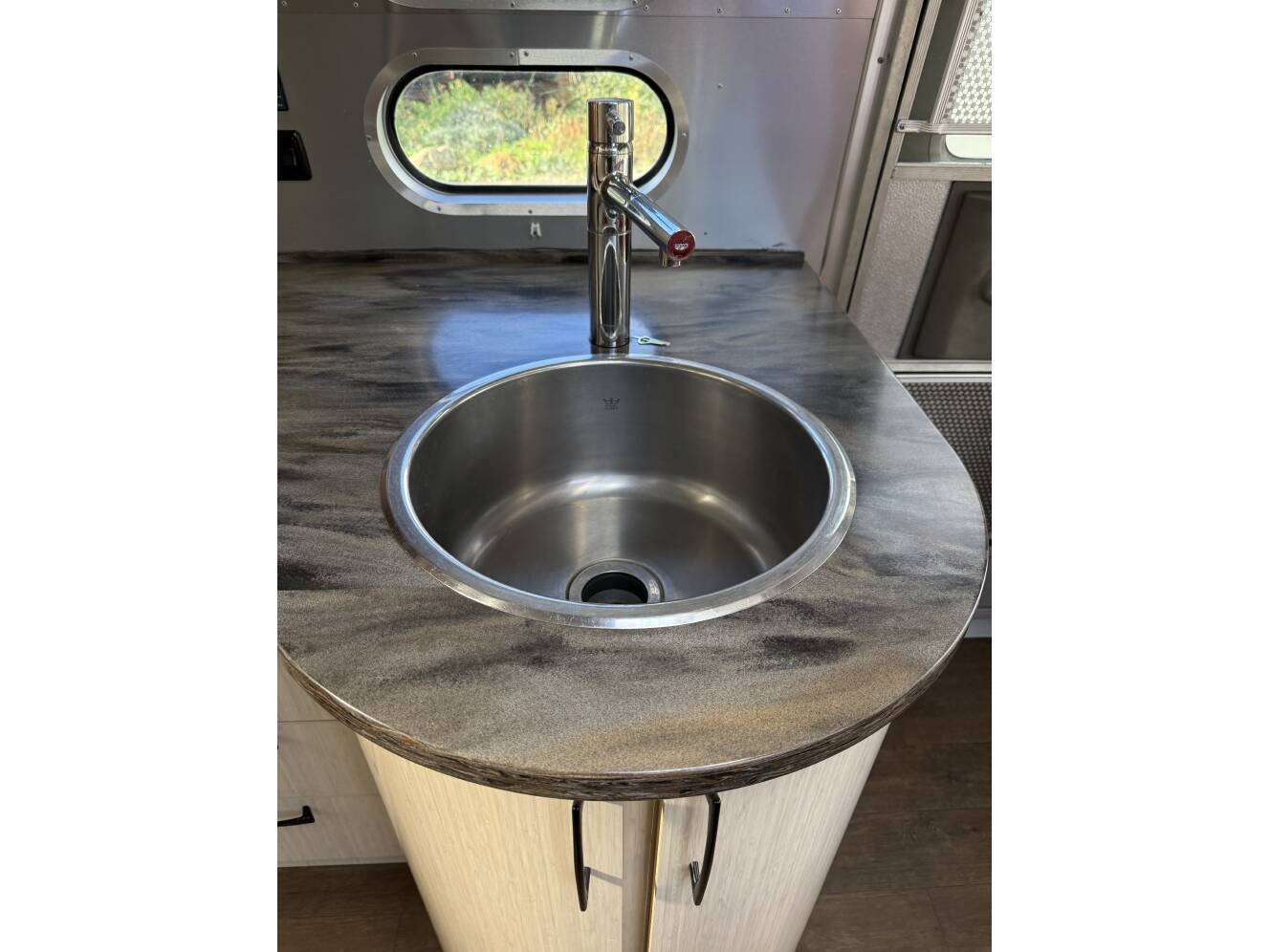 A photo of this 2015 Airstream INTERNATIONAL SERENITY 27FB