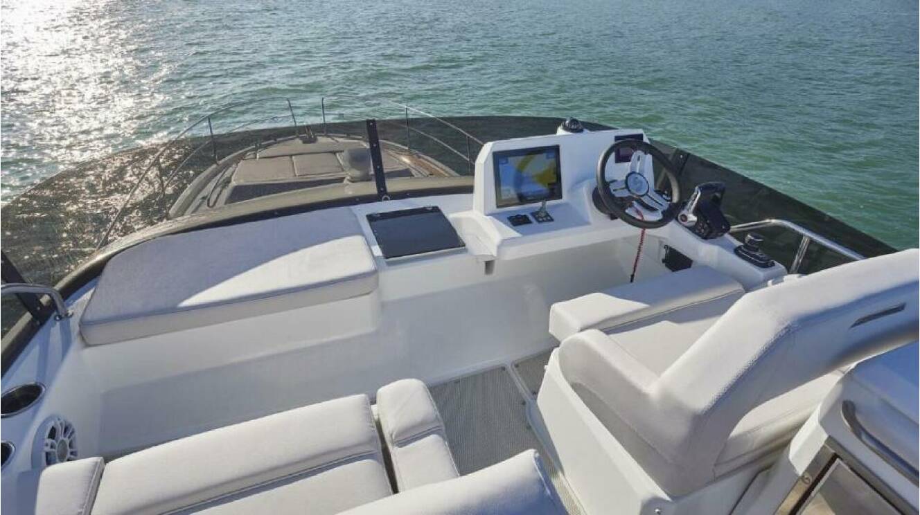 A photo of this 2026 Beneteau Antares 12
