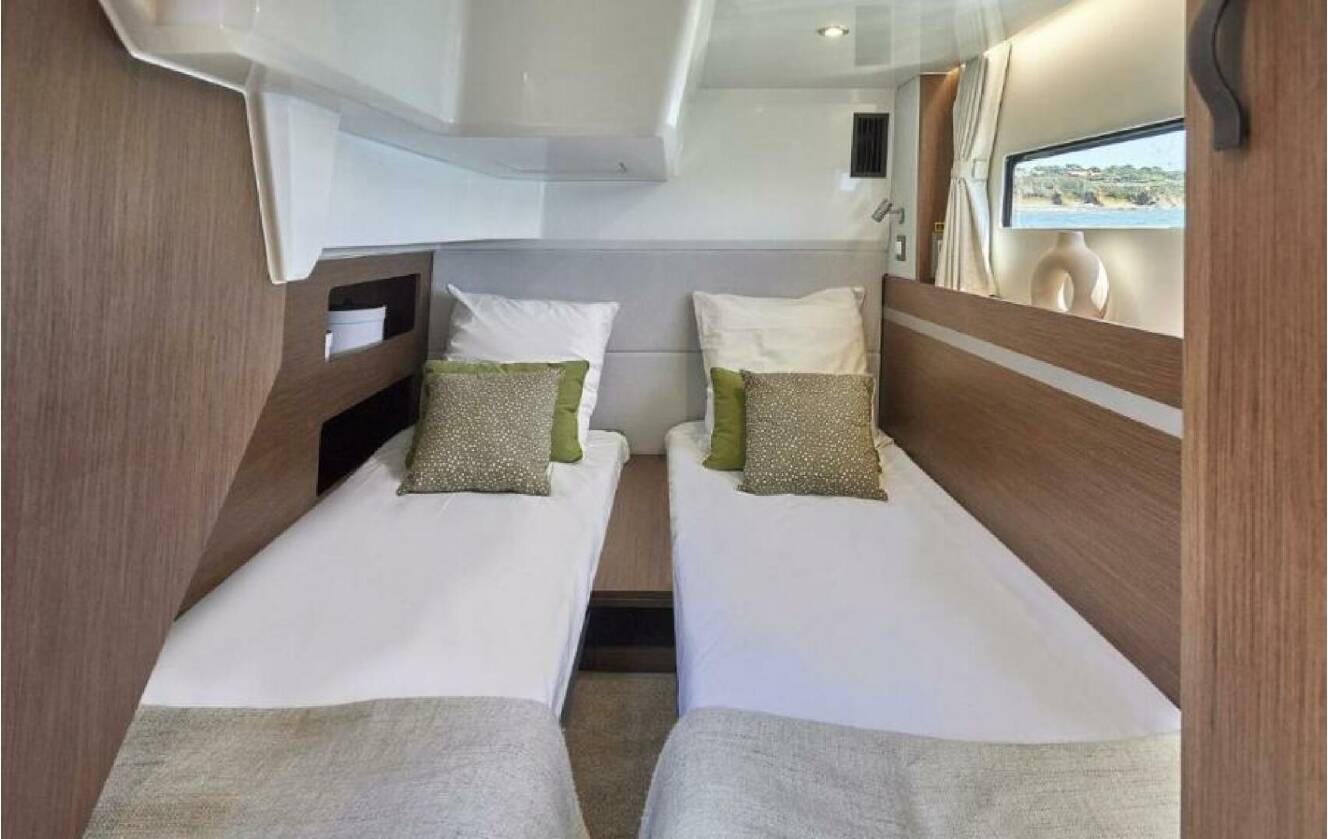A photo of this 2026 Beneteau Antares 12