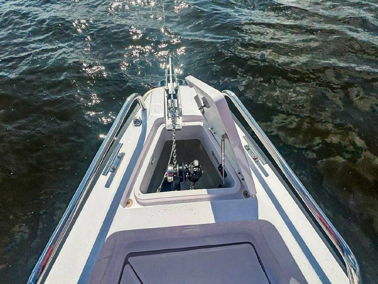 A photo of this 2022 Axopar 28 CABIN