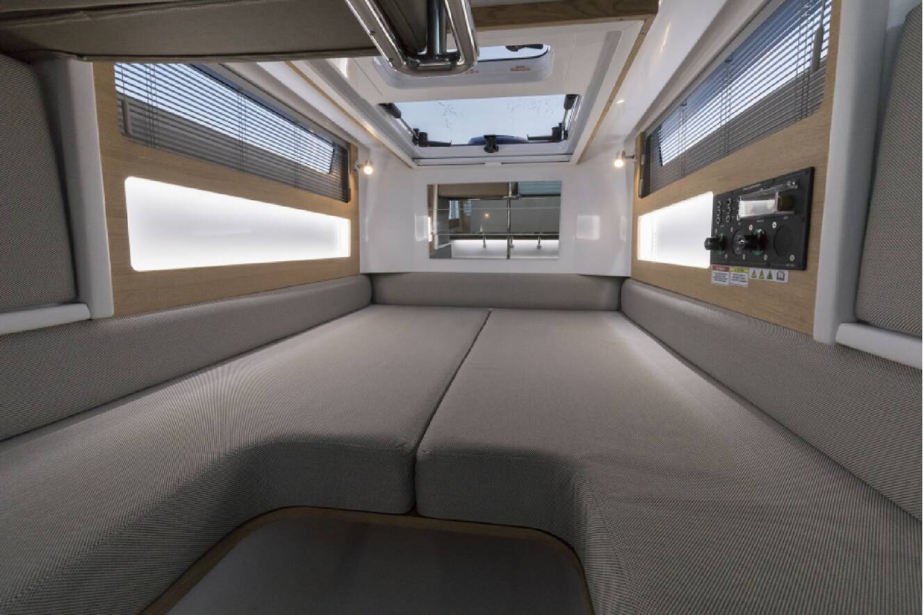 A photo of this 2022 Axopar 28 CABIN