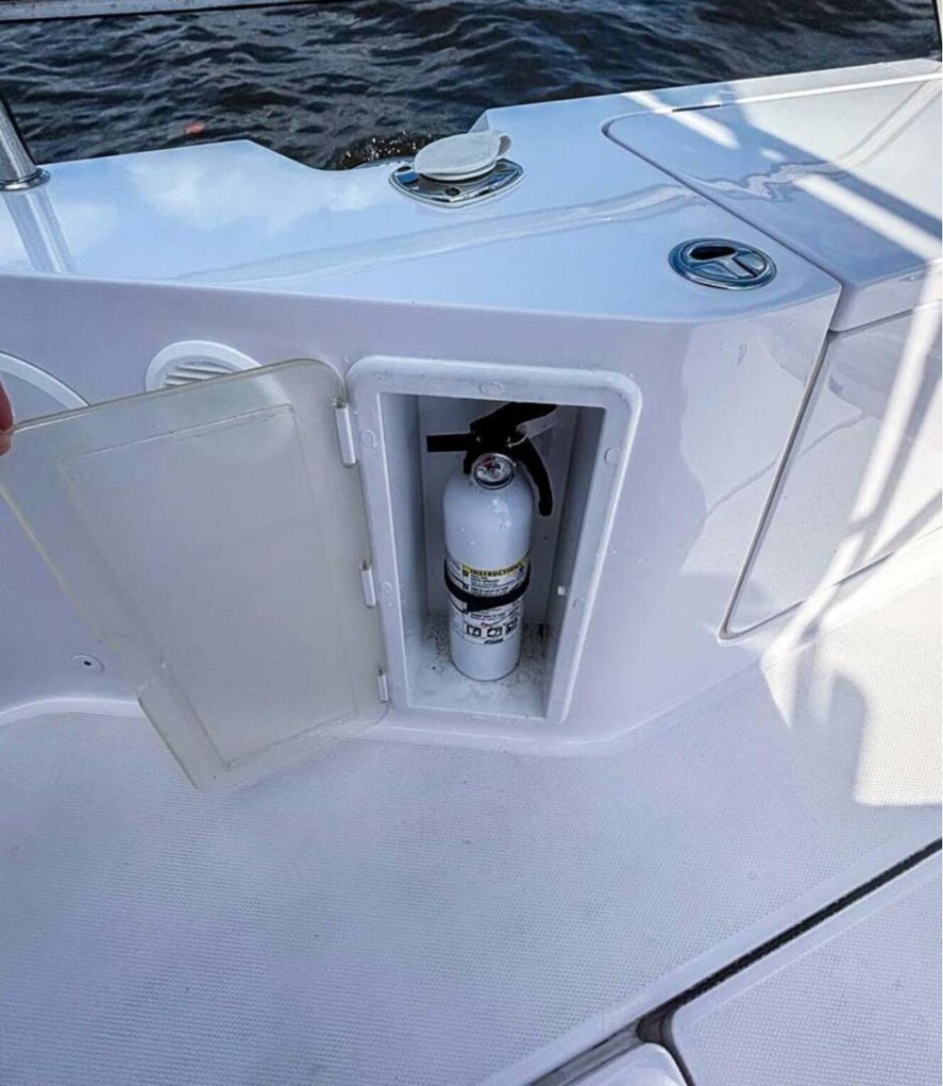 A photo of this 2022 Axopar 28 CABIN