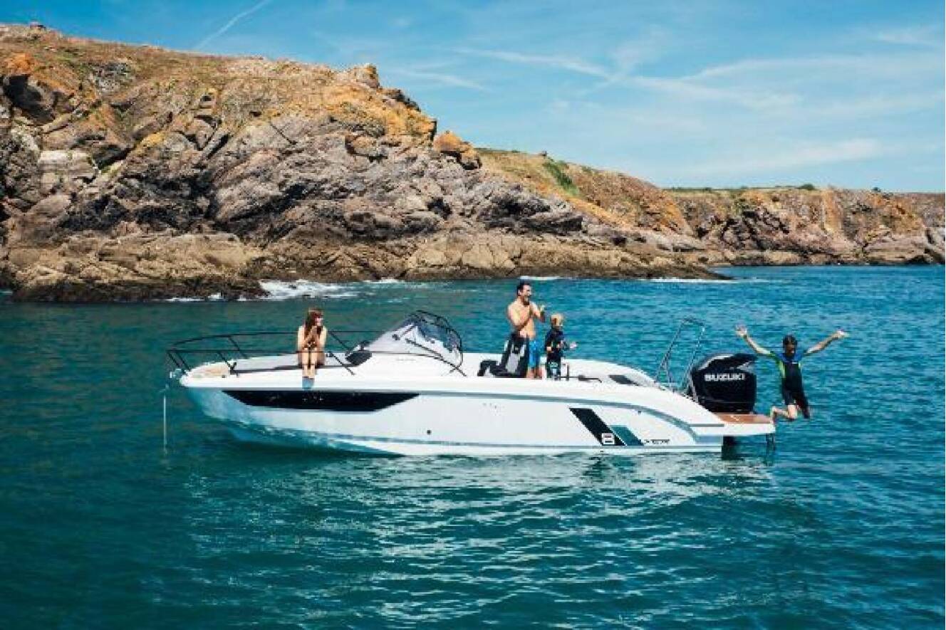 A photo of this 2026 Beneteau Flyer 8 SunDeck
