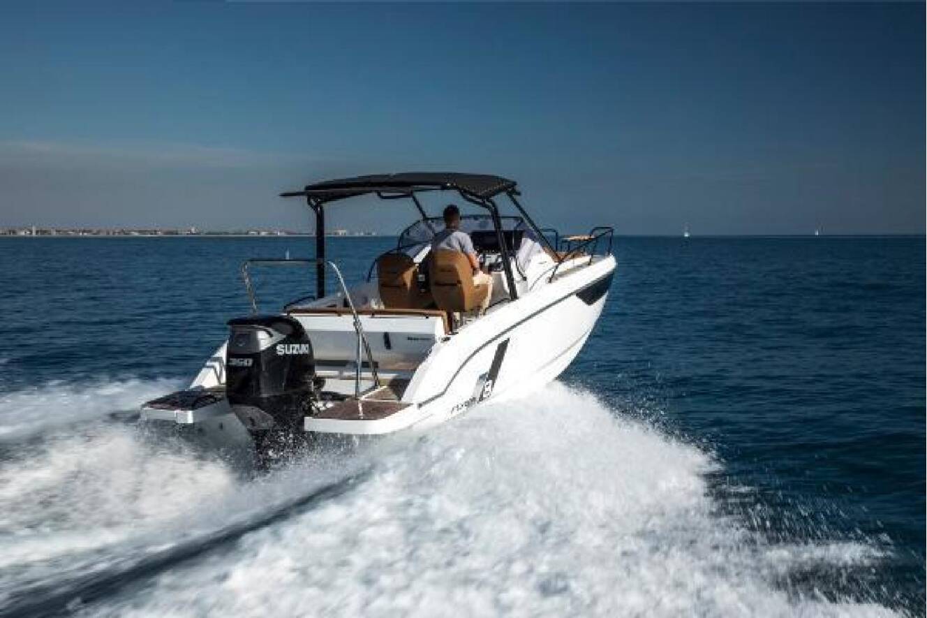 A photo of this 2026 Beneteau Flyer 8 SunDeck