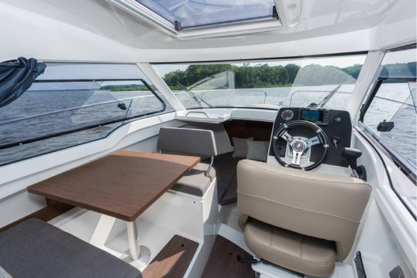 A photo of this 2026 Beneteau Antares 7